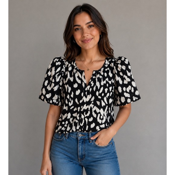 Emery Rose Tops - Emery Rose NWT XL Black White Leopard Print V-Neck Blouse Workwear Office